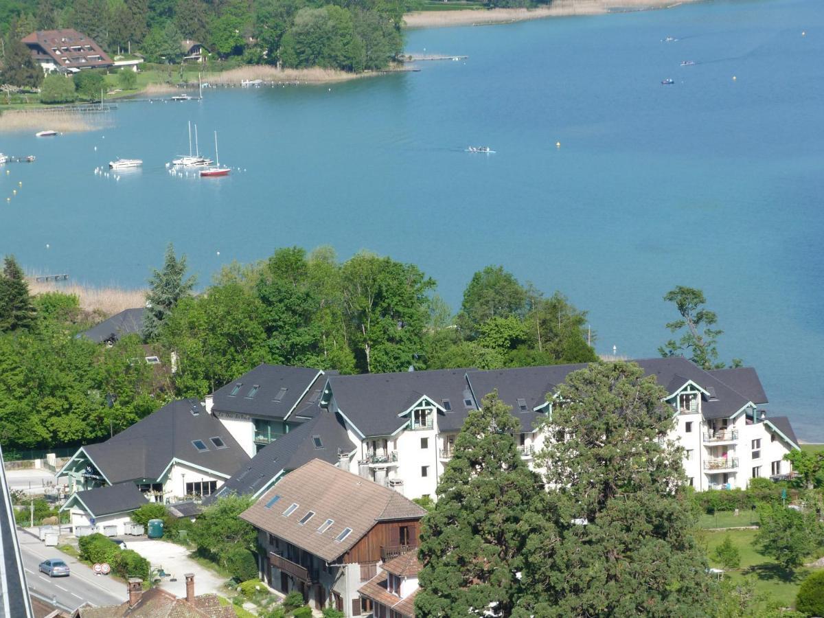 Logement Atypique Avec Vue Unique Panoramique Sur Le Lac D'Annecy, Dans Une Residence Avec Plage Et Ponton Privee Sur La Commune De Duingt Exterior foto